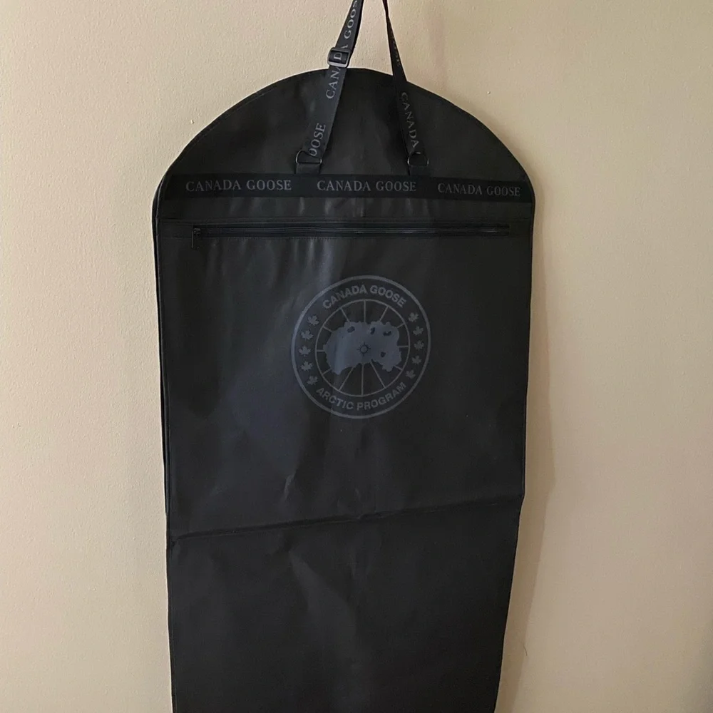 Canada Goose Garment Bag